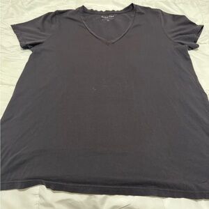 Everlane Charcoal V-Neck Tee XL